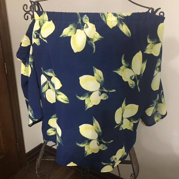 New lemon design blouse - Picture 1 of 7